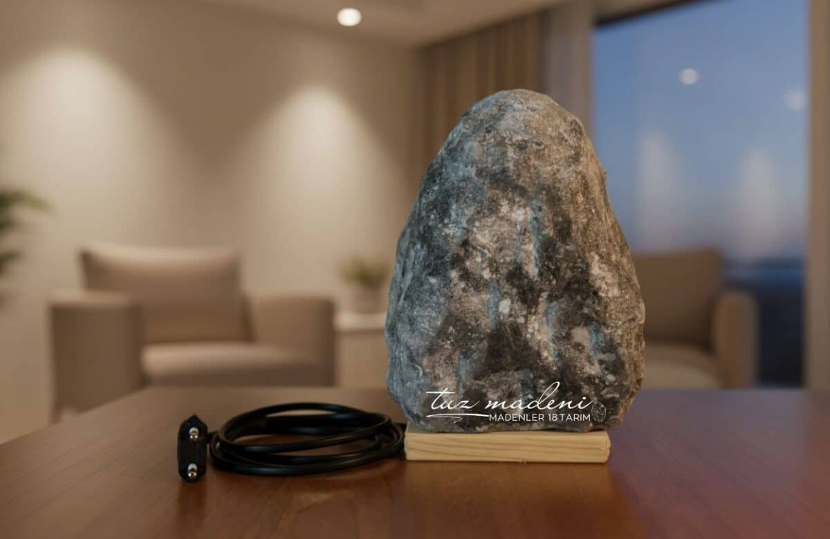 siyah-kisa-ucgen-03 Esmer Doğal Tuz Lambası